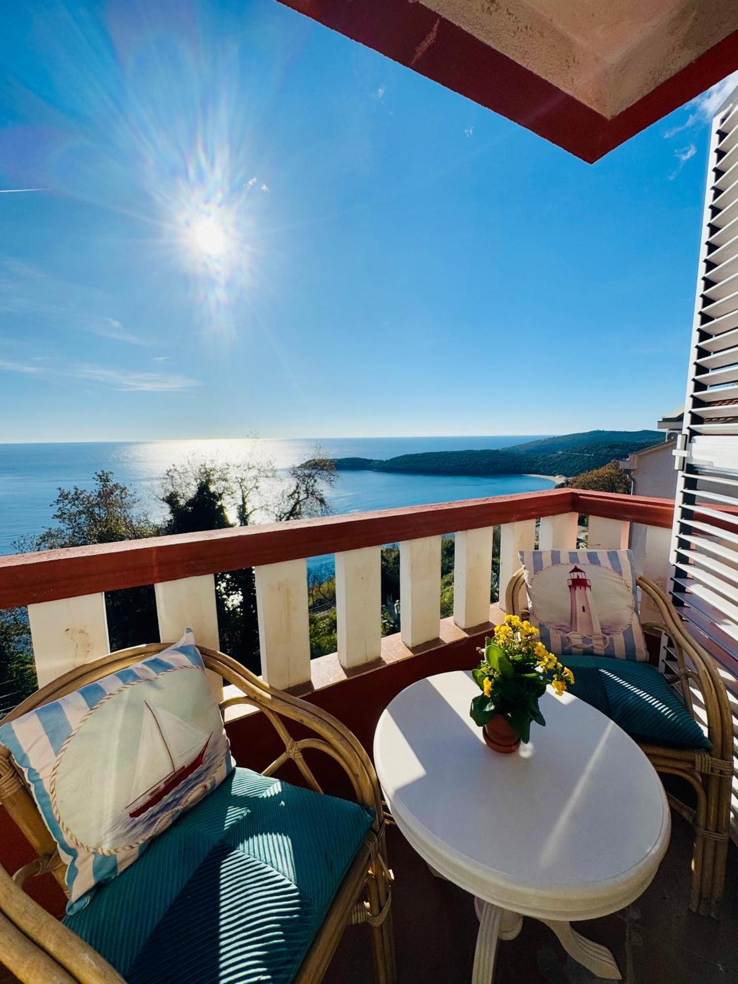 Budva Felix Suites Esterno foto