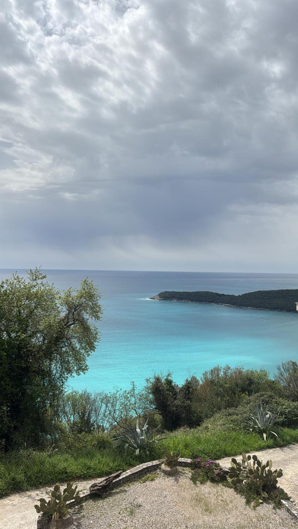 Budva Felix Suites Esterno foto